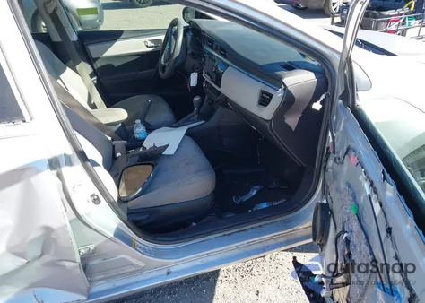 2015 Toyota Corolla Le z USA, uszkodzony, nr VIN 2T1BURHE1FC418471